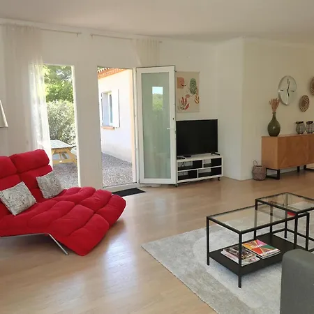 Spacious With Heated Pool And Ev Charger 빌라